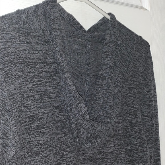 Grey long sleeve. - Picture 3 of 3